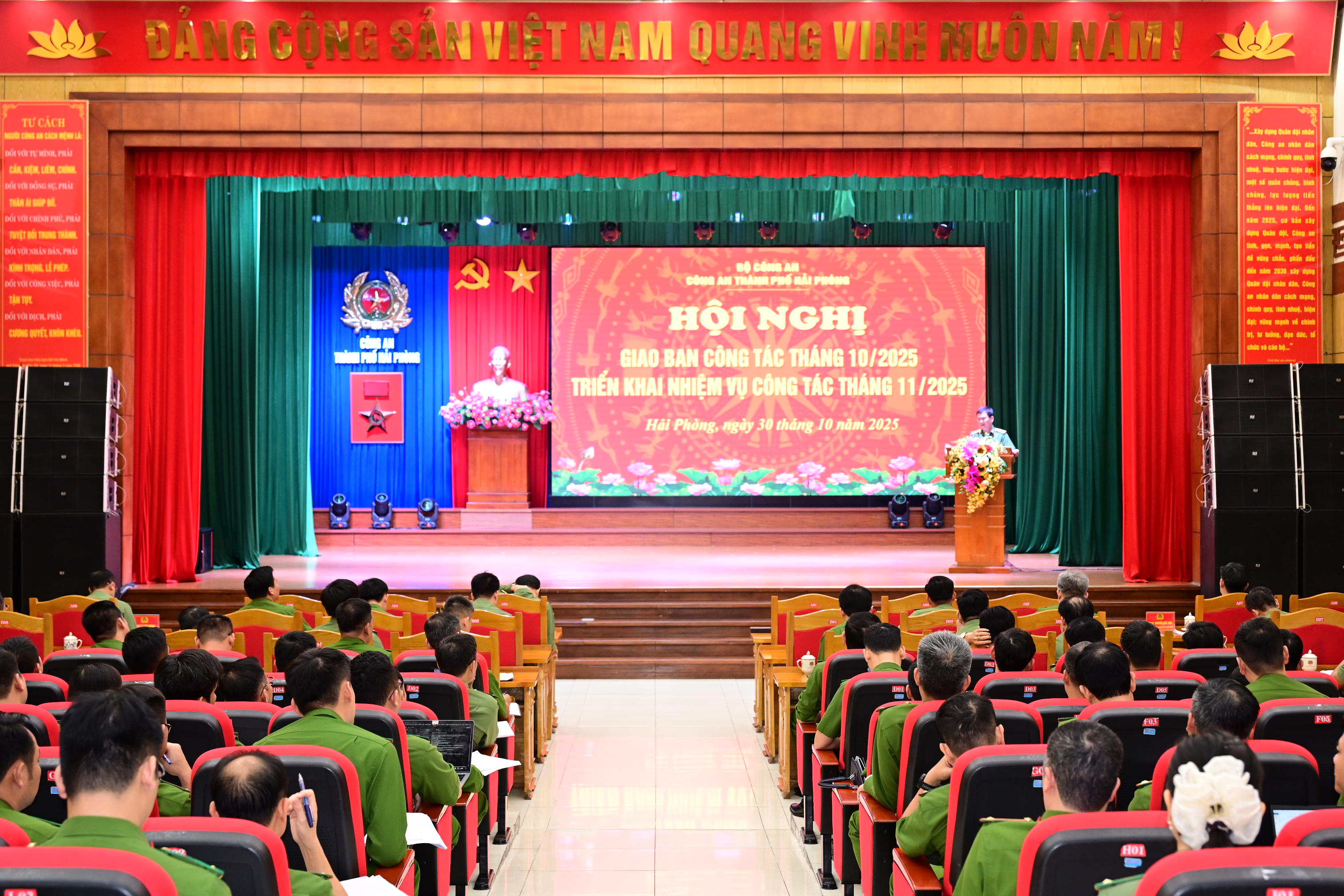 Công an thành phố triển khai 6 nhiệm vụ trọng tâm công tác tháng 11 năm 2025